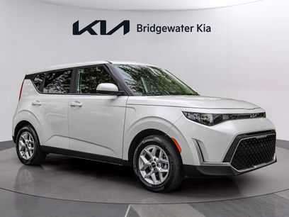 Certified 2025 Kia Soul LX w/ LX Technology Package