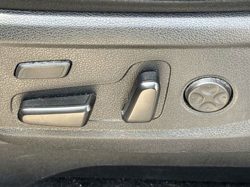 Used 2021 Hyundai Palisade Limited image 19