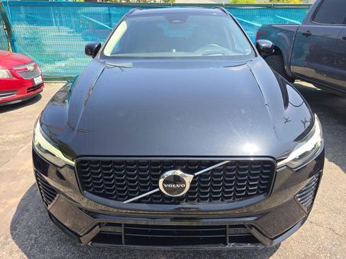 Used 2023 Volvo XC60 T8 Ultimate AWD/4WD image 2