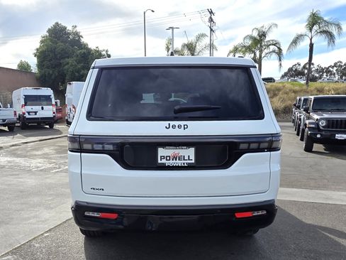New 2026 Jeep Grand Wagoneer Limited AWD/4WD image 4