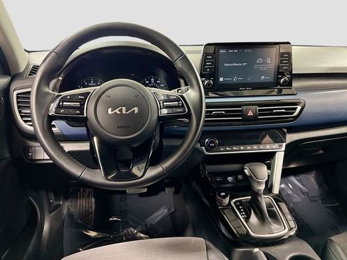 Certified 2023 Kia Seltos S image 21