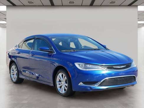Used 2015 Chrysler 200 Limited w/ Convenience Group FWD image 1