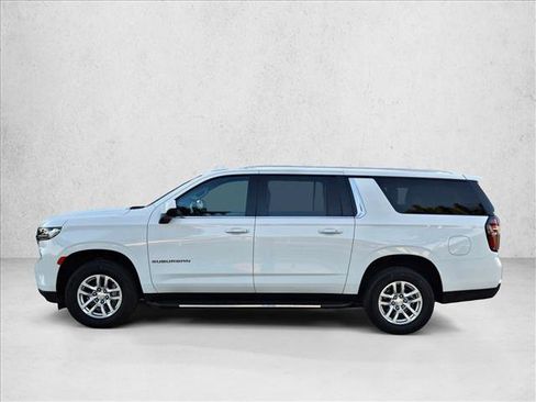 Used 2024 Chevrolet Suburban LT image 9