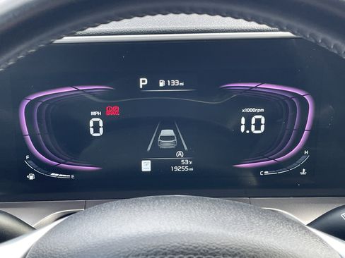 Used 2024 Kia Telluride S image 27