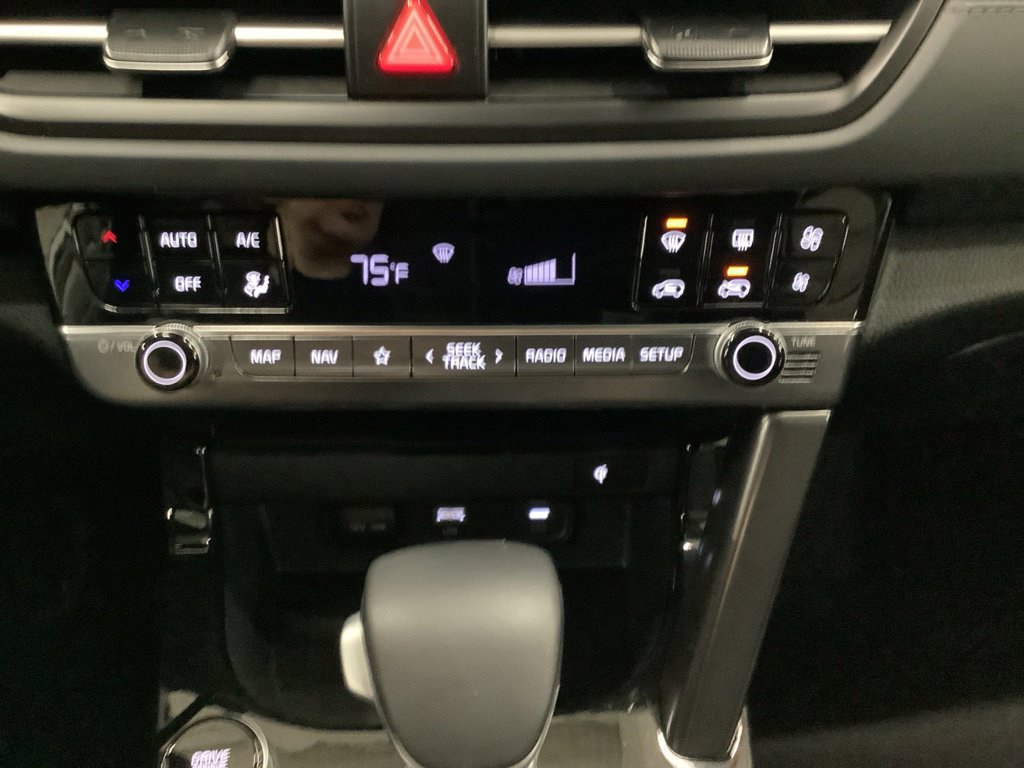 Certified 2026 Kia Seltos SX w/ SX Sunroof Package AWD/4WD image 13