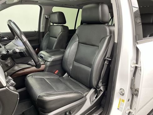 Used 2020 GMC Yukon XL SLT AWD/4WD image 12