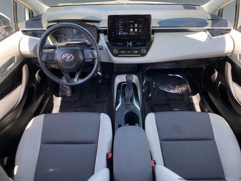 Used 2025 Toyota Corolla LE FWD image 10