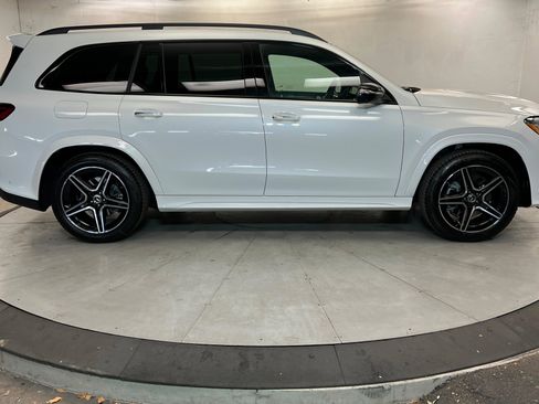 New 2026 Mercedes-Benz GLS 450 4MATIC image 6