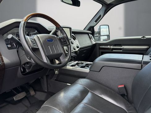 Used 2014 Ford F250 Platinum w/ FX4 Off-Road Package AWD/4WD image 15