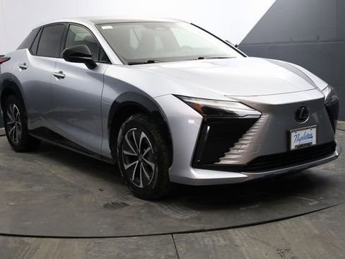 Used 2023 Lexus RZ 450e Premium w/ Technology Package image 2