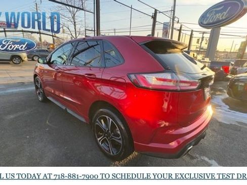 Certified 2023 Ford Edge ST image 3