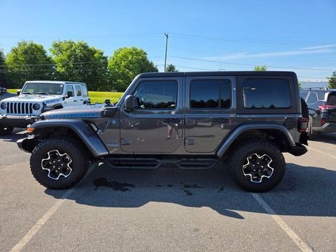 Used 2022 Jeep Wrangler Unlimited Rubicon 4xe w/ Cold Weather Group AWD/4WD image 10