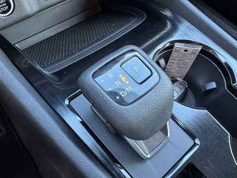 Used 2021 Nissan Rogue S image 18