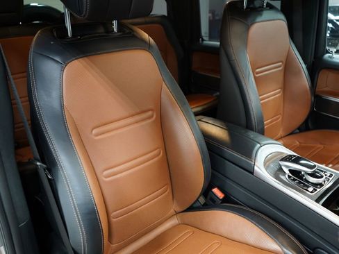 Used 2021 Mercedes-Benz G 550 w/ G Manufaktur Interior Package image 24