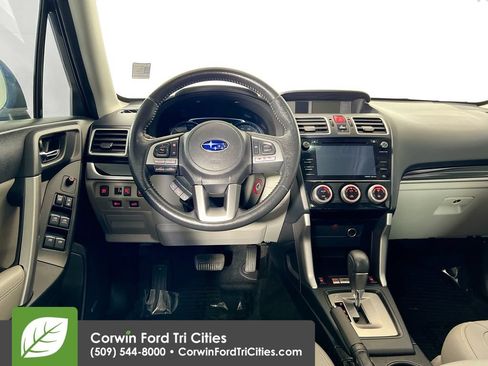 Used 2018 Subaru Forester 2.5i Limited AWD/4WD image 27
