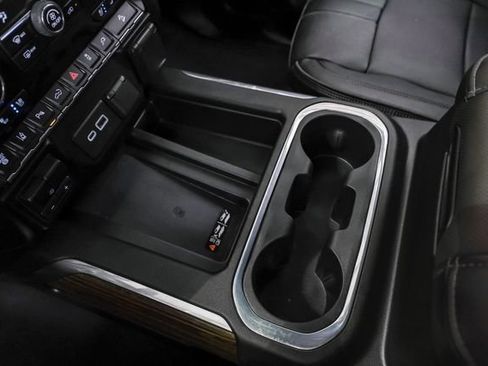 Used 2022 Chevrolet Silverado 3500 High Country w/ Technology Package AWD/4WD image 26