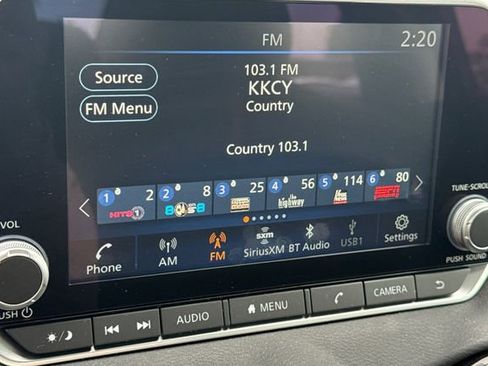 Used 2025 Nissan Sentra SR image 19