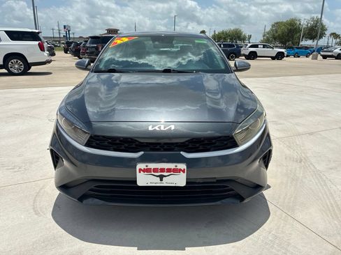 Used 2023 Kia Forte LXS FWD image 2