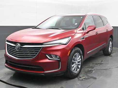 Used 2024 Buick Enclave Premium image 4