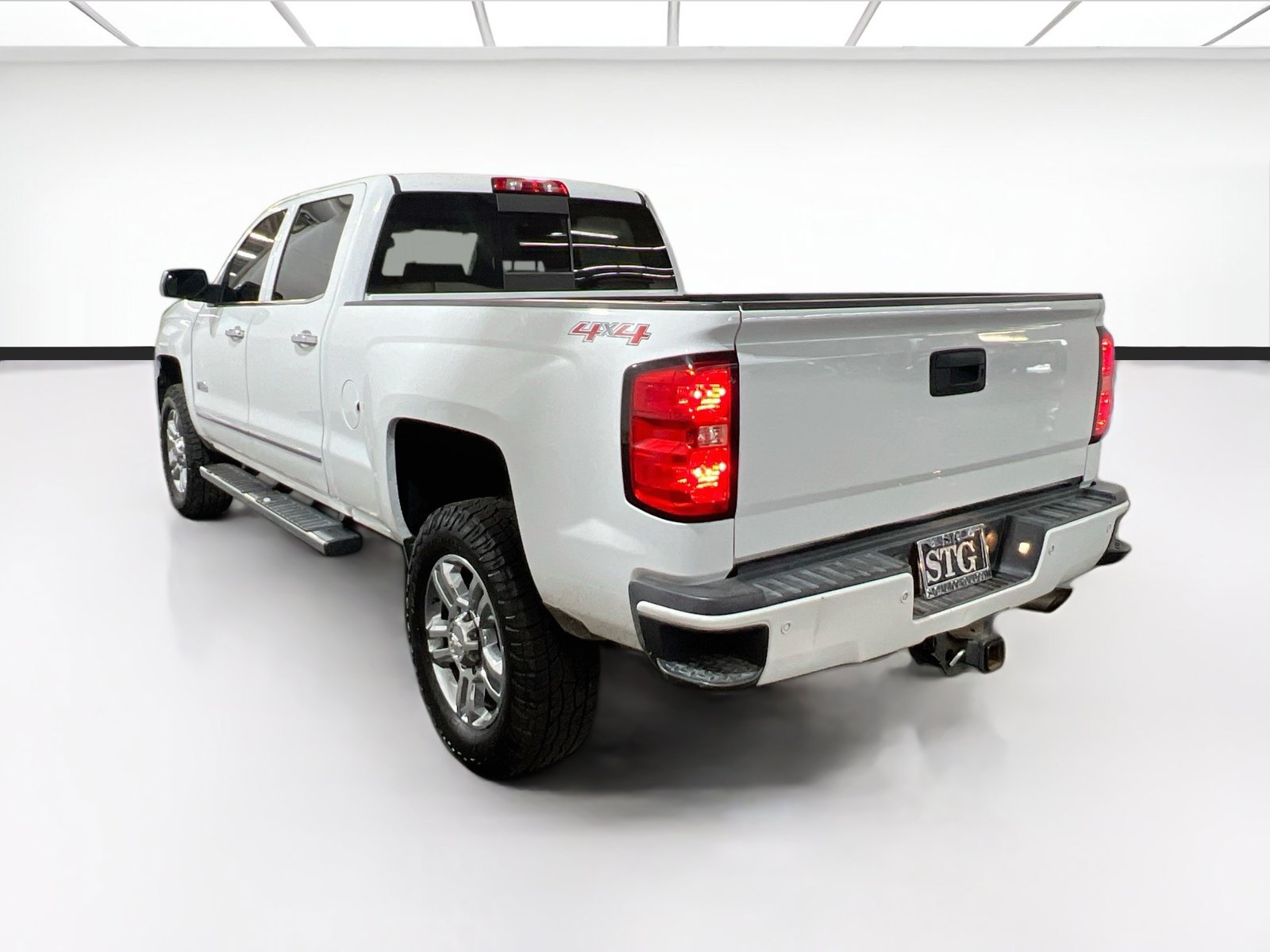 Used 2015 Chevrolet Silverado 2500 High Country AWD/4WD image 6