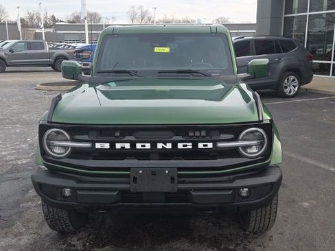 Used 2025 Ford Bronco Outer Banks image 13