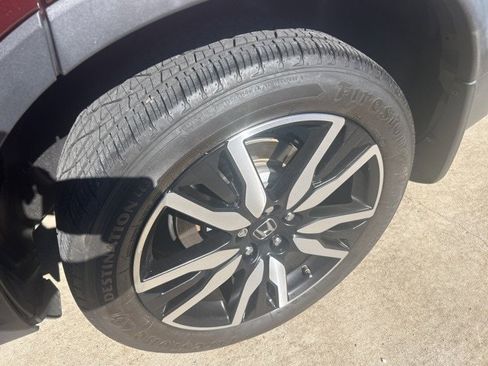 Used 2021 Honda Pilot Touring image 5