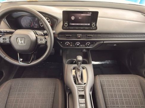 Used 2025 Honda HR-V Sport image 20