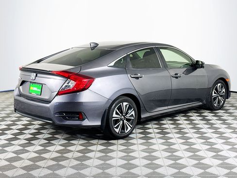 Used 2018 Honda Civic EX-T image 8