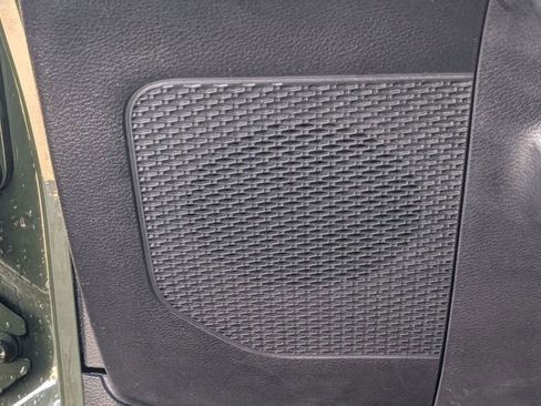 Used 2022 Jeep Wrangler Unlimited Rubicon w/ Cold Weather Group image 28