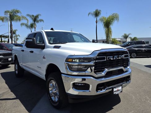 Certified 2025 RAM 2500 Big Horn AWD/4WD image 6