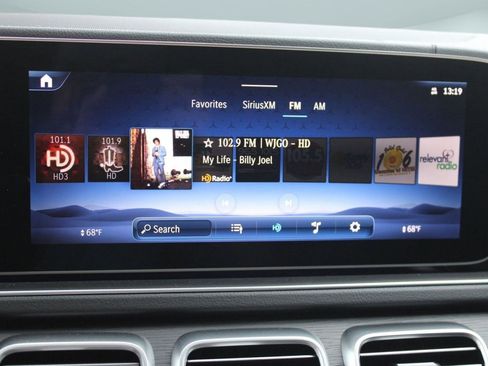 Used 2026 Mercedes-Benz GLS 450 4MATIC image 24