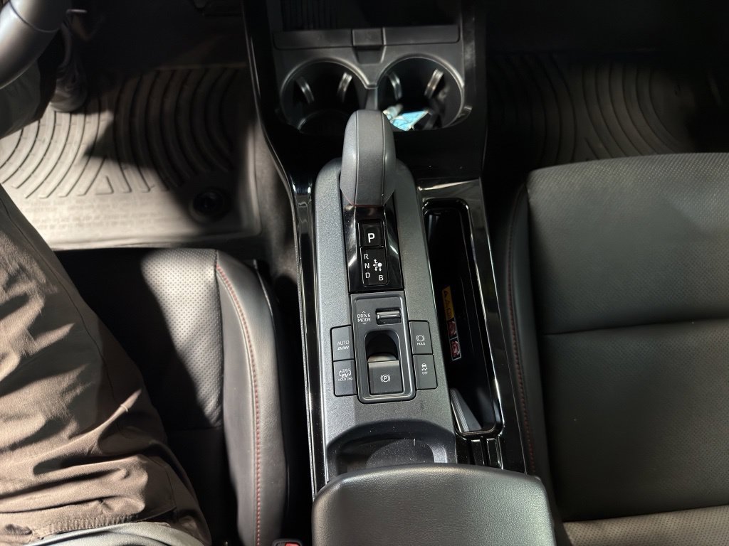Used 2024 Toyota Prius Prime FWD image 11