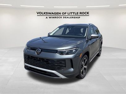 New 2025 Volkswagen Tiguan SE