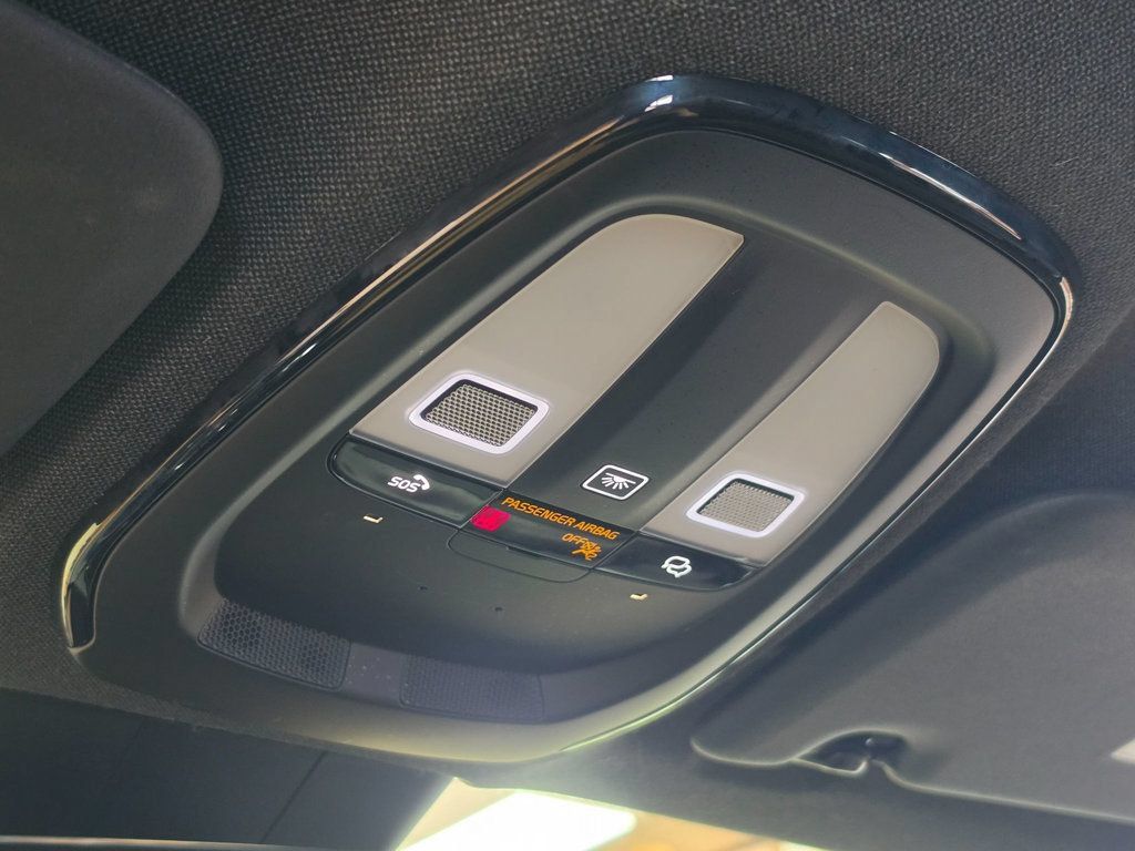 Used 2023 Volvo C40 P8 Recharge Ultimate AWD/4WD image 40