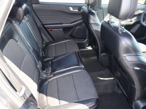 Used 2024 Ford Escape ST-Line image 15