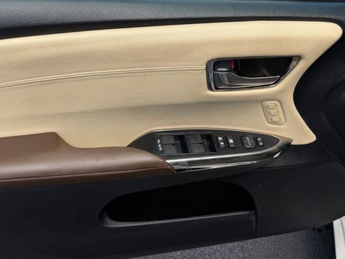 Used 2014 Toyota Avalon XLE Touring FWD image 13