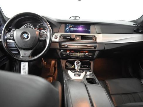Used 2013 BMW M5 RWD image 29