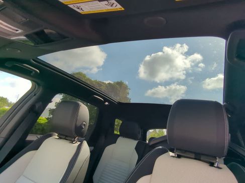 New 2026 Land Rover Discovery Sport Landmark AWD/4WD image 20