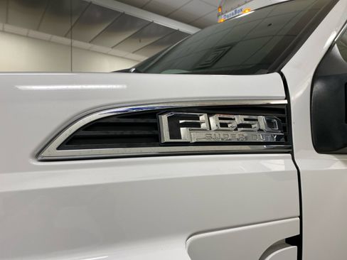 Used 2021 Ford F650 2WD Regular Cab Super Duty image 8