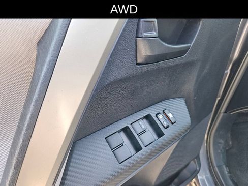 Used 2013 Toyota RAV4 LE AWD/4WD image 18