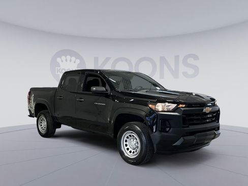 Used 2023 Chevrolet Colorado W/T image 18