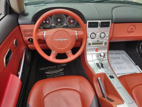 Used 2006 Chrysler Crossfire Limited image 12
