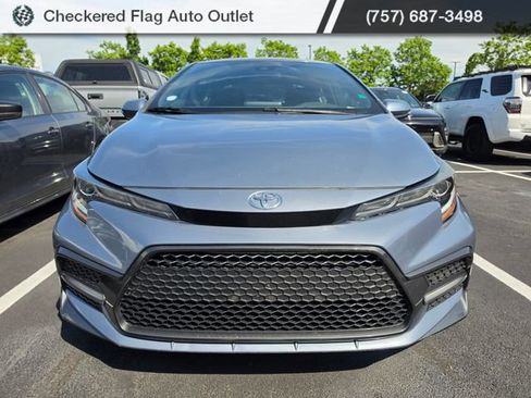 Used 2020 Toyota Corolla SE FWD image 2