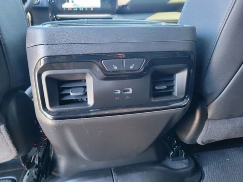 Used 2025 GMC Sierra 1500 AT4 w/ AT4 Premium Package AWD/4WD image 29