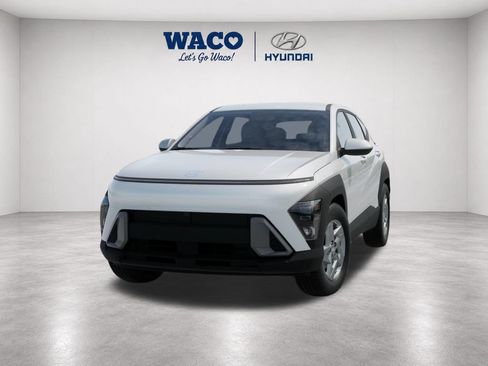 Used 2026 Hyundai Kona SE FWD image 2