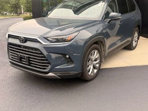 Used 2026 Toyota Grand Highlander AWD Hybrid image 2