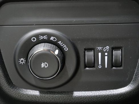 Certified 2022 Jeep Grand Cherokee L Limited image 15