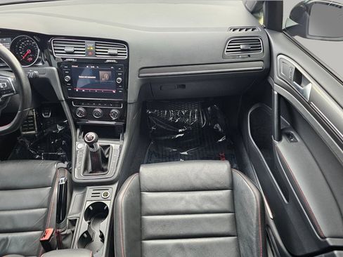 Used 2020 Volkswagen GTI S image 4