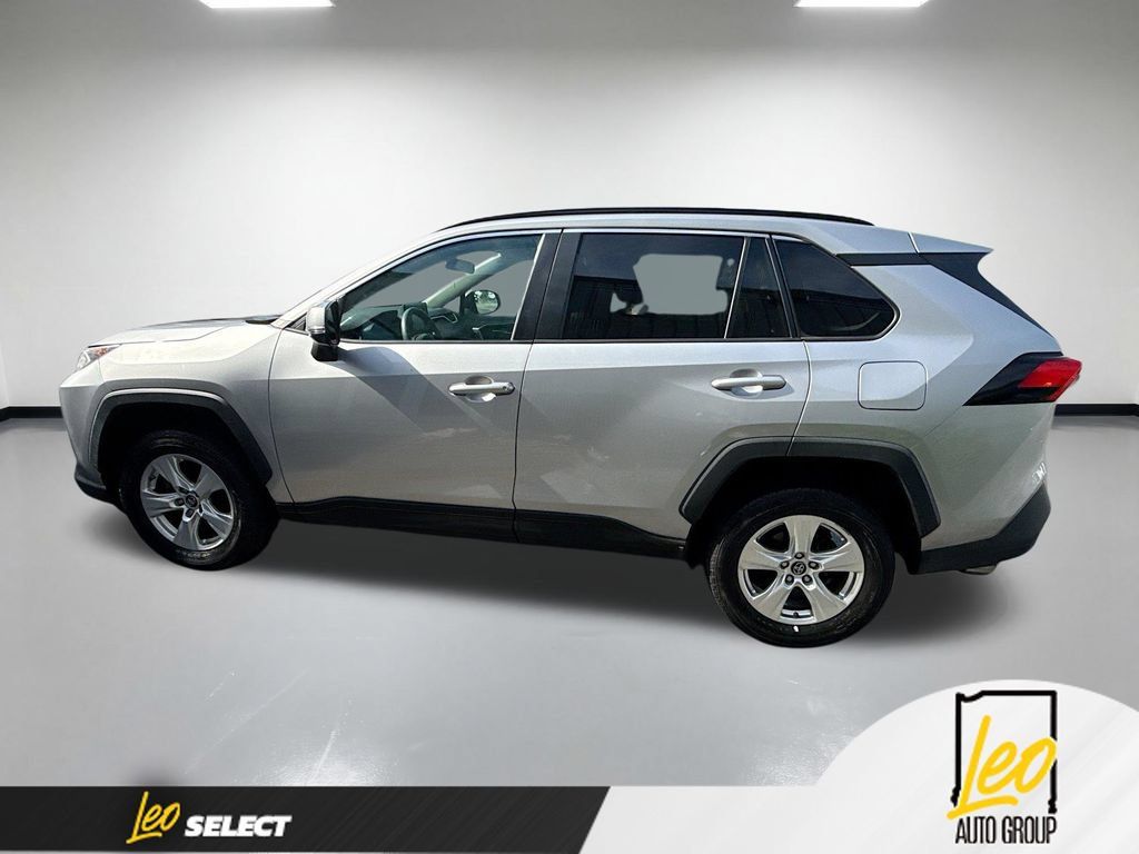 Used 2019 Toyota RAV4 XLE AWD/4WD image 10