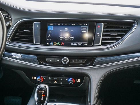 Used 2021 Buick Enclave Essence w/ Sound and Sites Package image 16